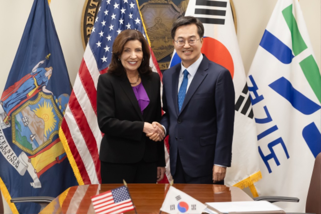 Kathy Hochul 뉴욕 주지사 면담 1.jpg