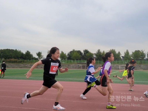 광명교육지원청, 제41회 교육장배 광명  꿈나무 육상경기 축제 개최_사진1.jpg