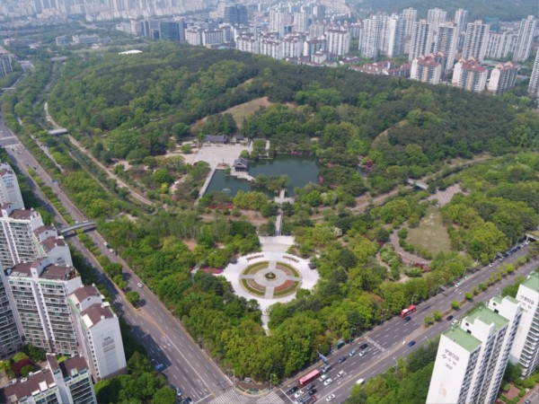 공원과-성남시 분당구 수내동 중앙공원 전경.jpg