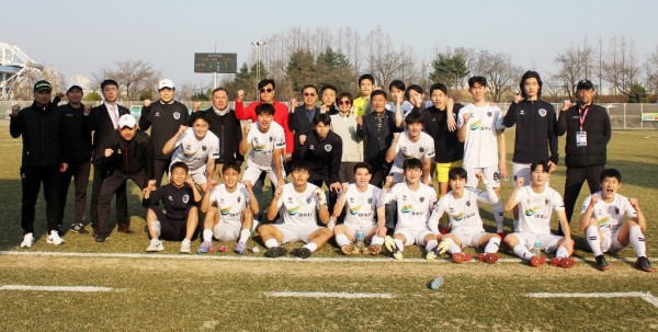 01- 브레이크 없는 여주FC, 리그 1위 등극 (2).jpg