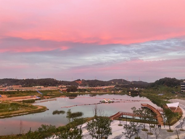 기획보도1-2 은계호수공원 전경.jpeg