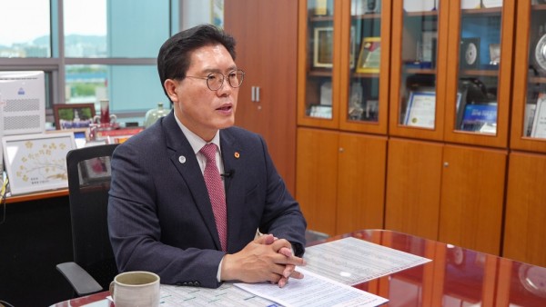 송석준2.jpg