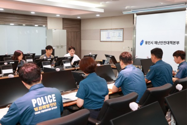 5-2.용인특례시(시장 이상일)가 지난 18일 내년 방범용 CCTV 설치를 위해 용인 동·서부 경찰서와 합동회의를 했다..JPG