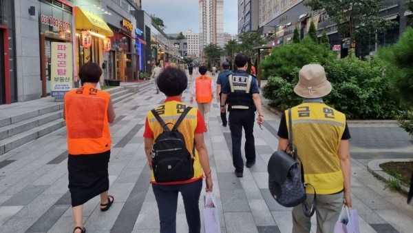 (사진)하남시, ‘미사 문화의 거리 금연구역’ 지정, 특별합동 단속 실시.jpg