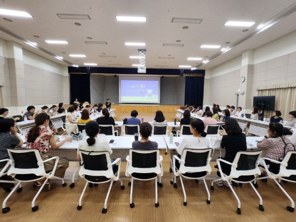 (0826)[보육정책과]남양주시, 야간연장 어린이집 보육 교직원 대상 역량 강화 워크숍 실시(사진1).jpg