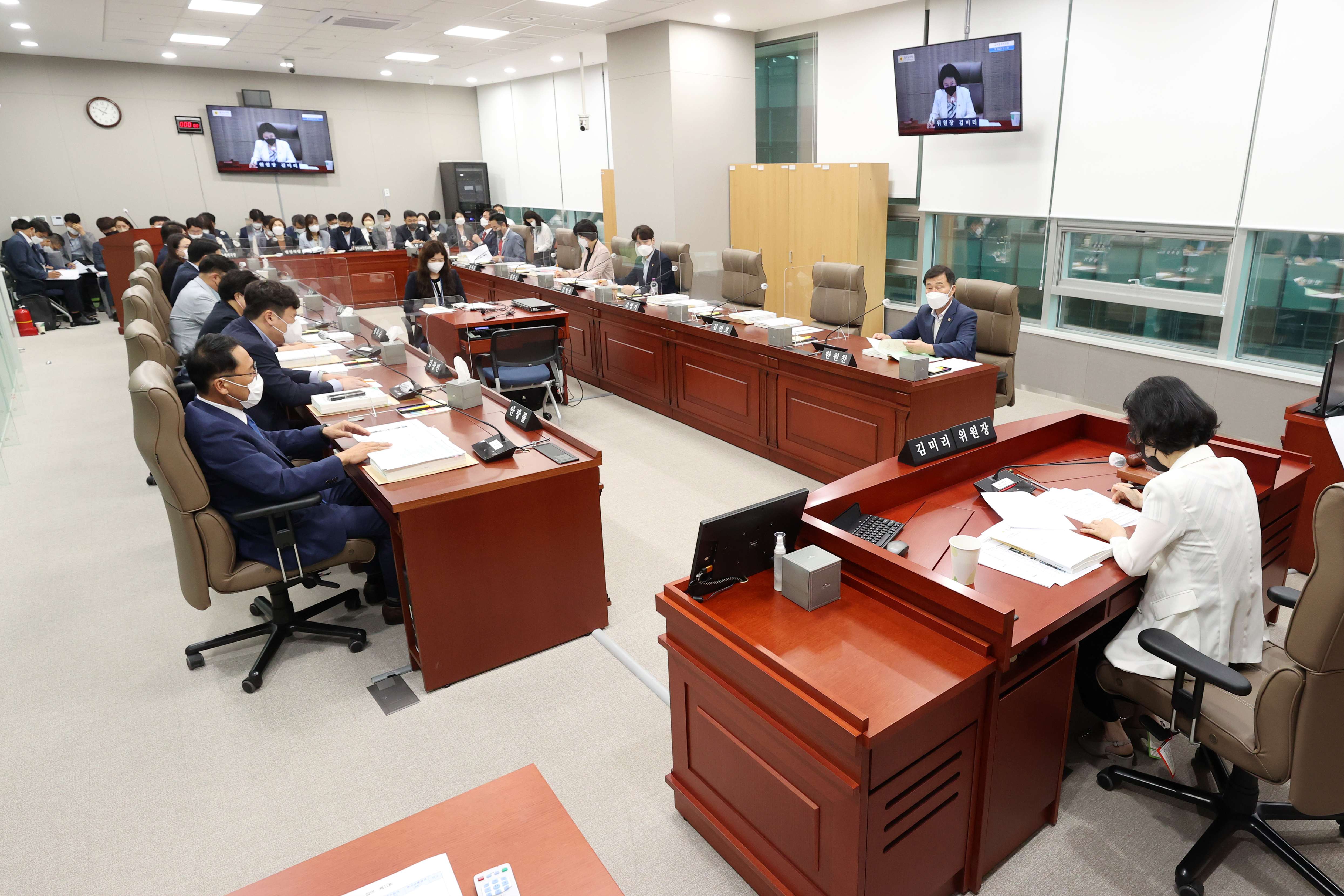 경기도의회 교육행정위원회, 11대 전반기 상임위원회 활동 시작