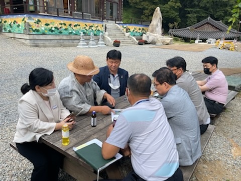 경기도의회 성기황 의원, 수리산도립공원 수리사 석축붕괴 현장 재방문