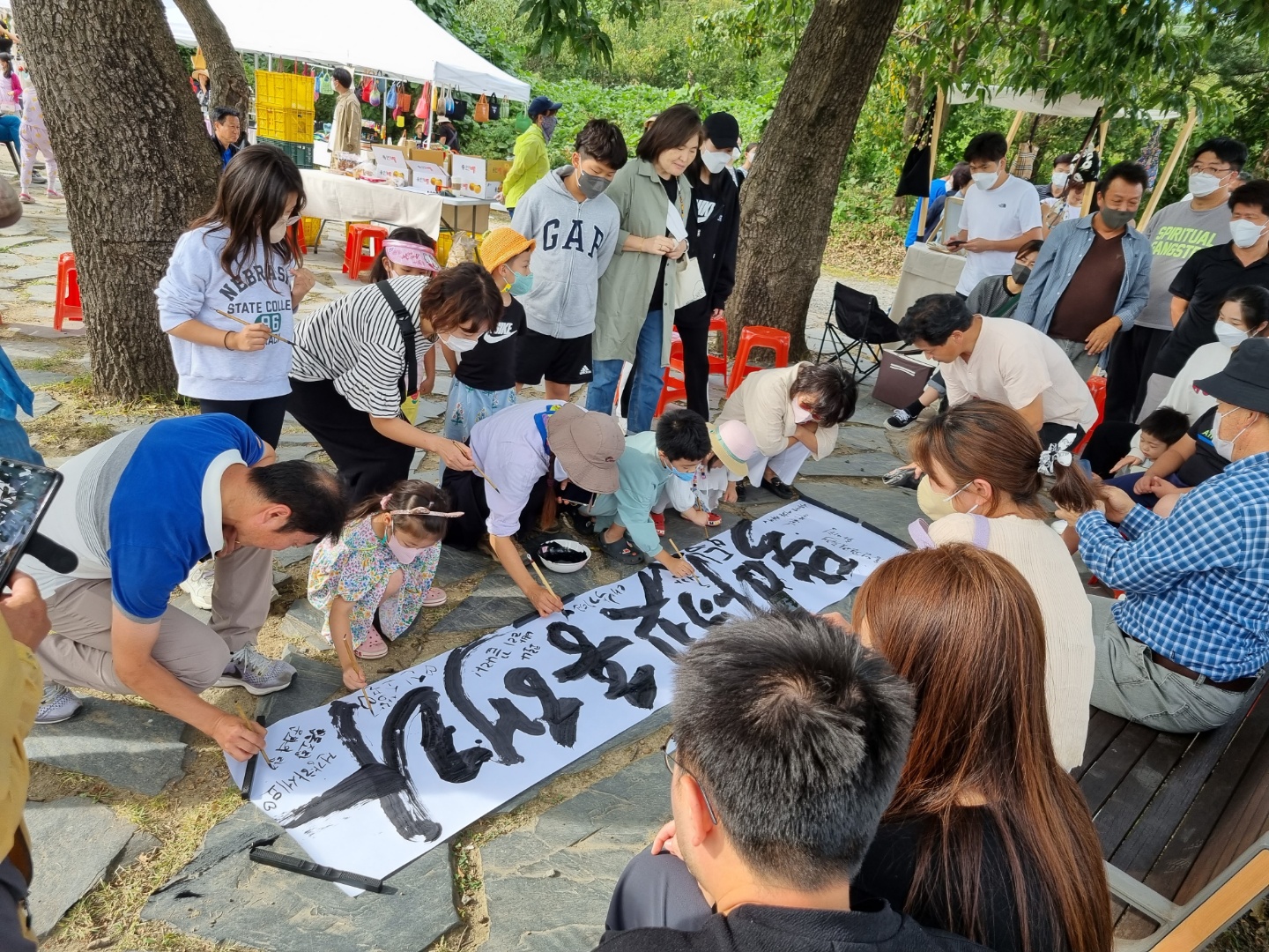 용인 용담호수 뚝마켓, 시민 3,000여 명 초가을 나들이 북적