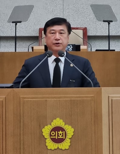 이택수 도의원, 분양 일정 단축과 지역 기업 인센티브 촉구